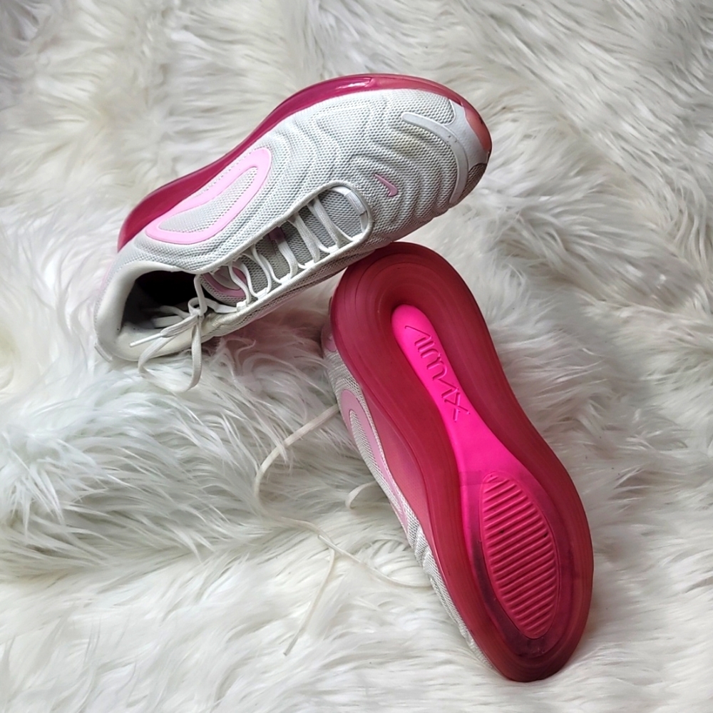 Nike Womens Air Max 720 Shoes